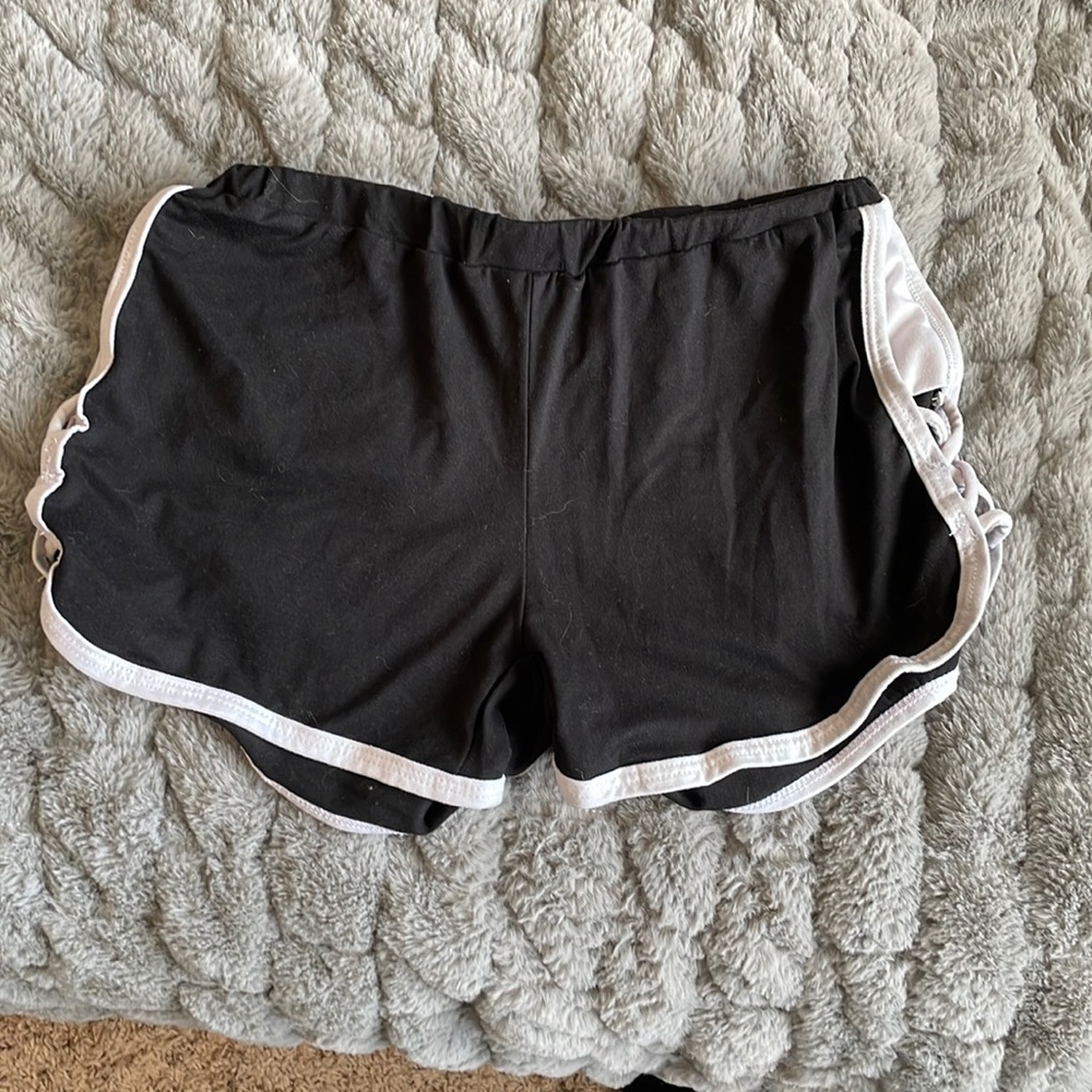 comfortable and soft black and white shorts with cutout on side